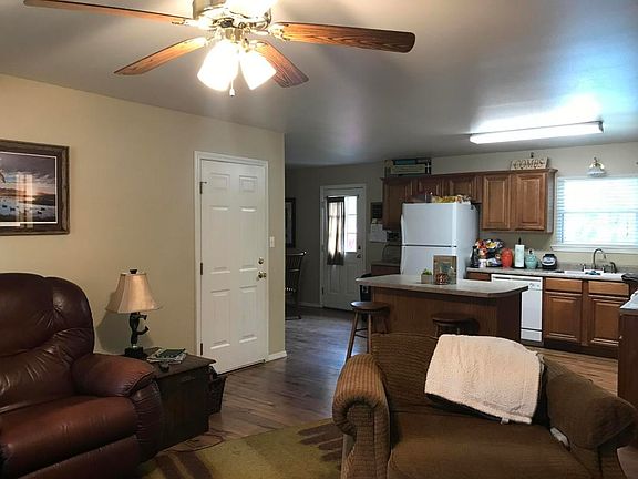 4th image of 134 Pebble Branch Ln
