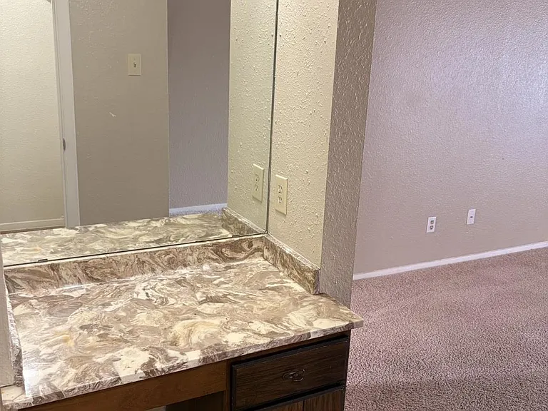 6908 Lovely Ln — Photo 12