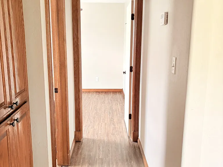 1209 Alma Dr — Photo 10