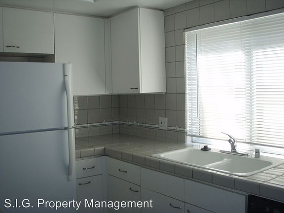 5th image of 750 Earlham St APT 7