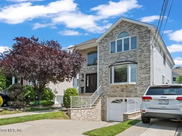 15 Jeannette Ave, Staten Island, NY 10312