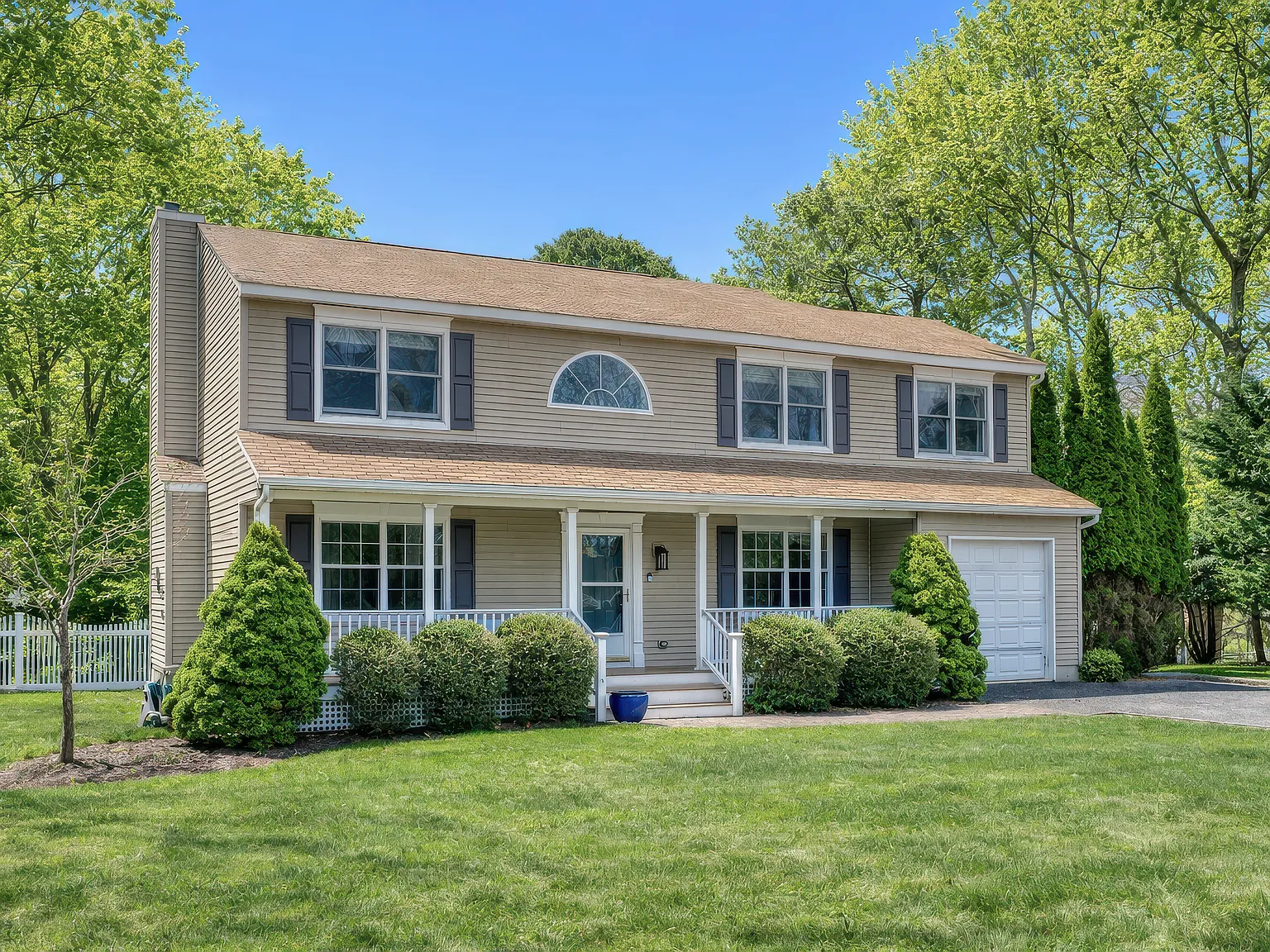 9 Deborah Drive, Westhampton Beach — Photo 1