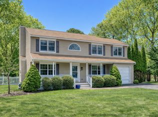9 Deborah Dr, Westhampton Beach, NY