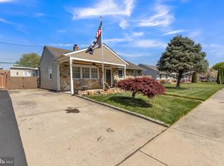 3547 Delancy Dr, Bensalem, PA 19020