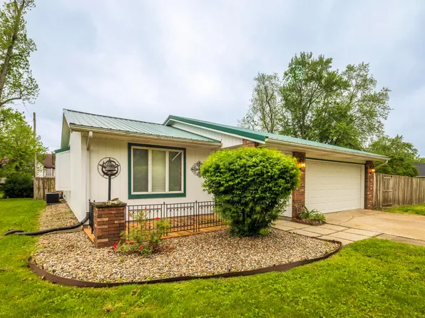 409 N Dorothy St, Monon, IN 47959