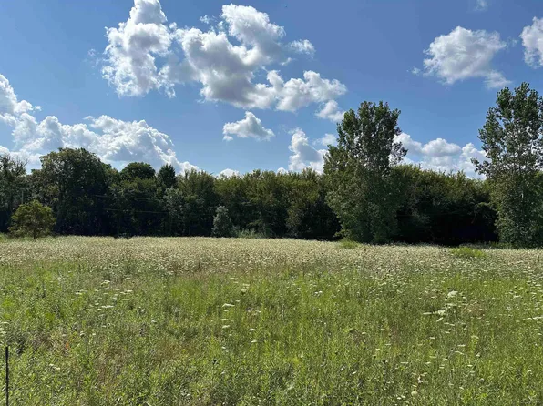 9000 Bramble Rd, Tecumseh, MI 49286