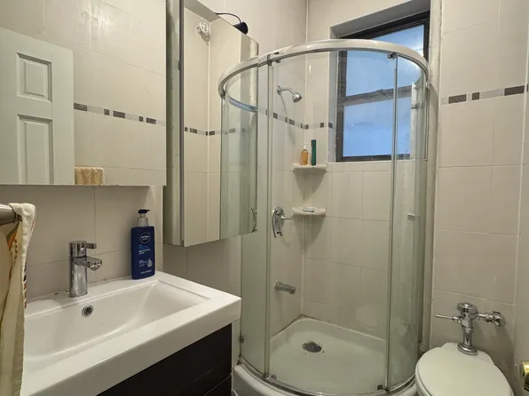 139 East 30th Street image 9 of 13