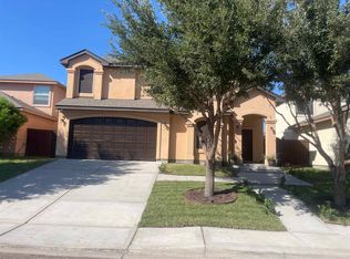 2306 Leo Reyes Ct, Laredo, TX 78041