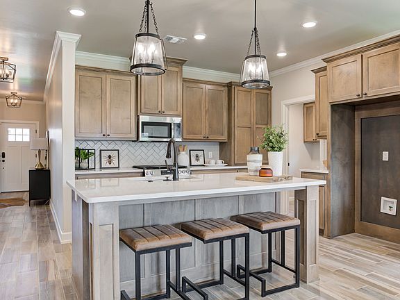 7th image of this home