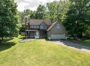 3502 Collins Rd, Syracuse, NY 13215