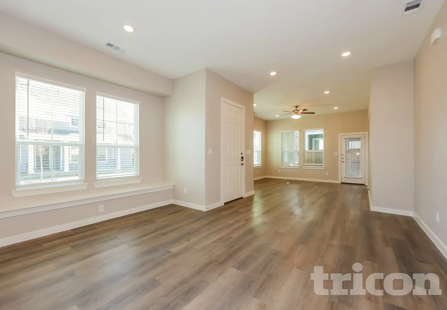 725 Painted Loon Drive Arlington TX — Photo 2