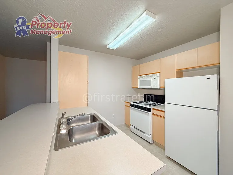 211 N Seafury Ln #202 — Photo 9