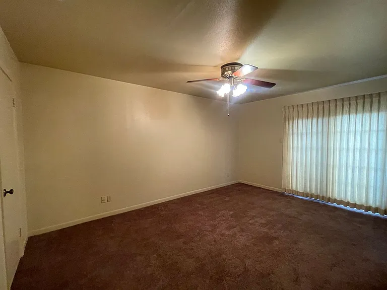 3820 Fairfield Ave #37 — Photo 14