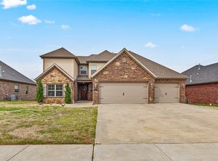 3600 SW Willowbrook Rd, Bentonville, AR 72713