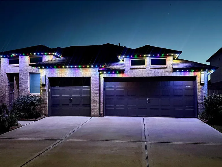 2122 Germander Ln — Photo 2