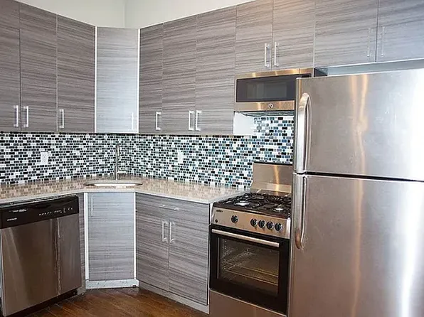 89 Ralph Avenue image 1 of 7