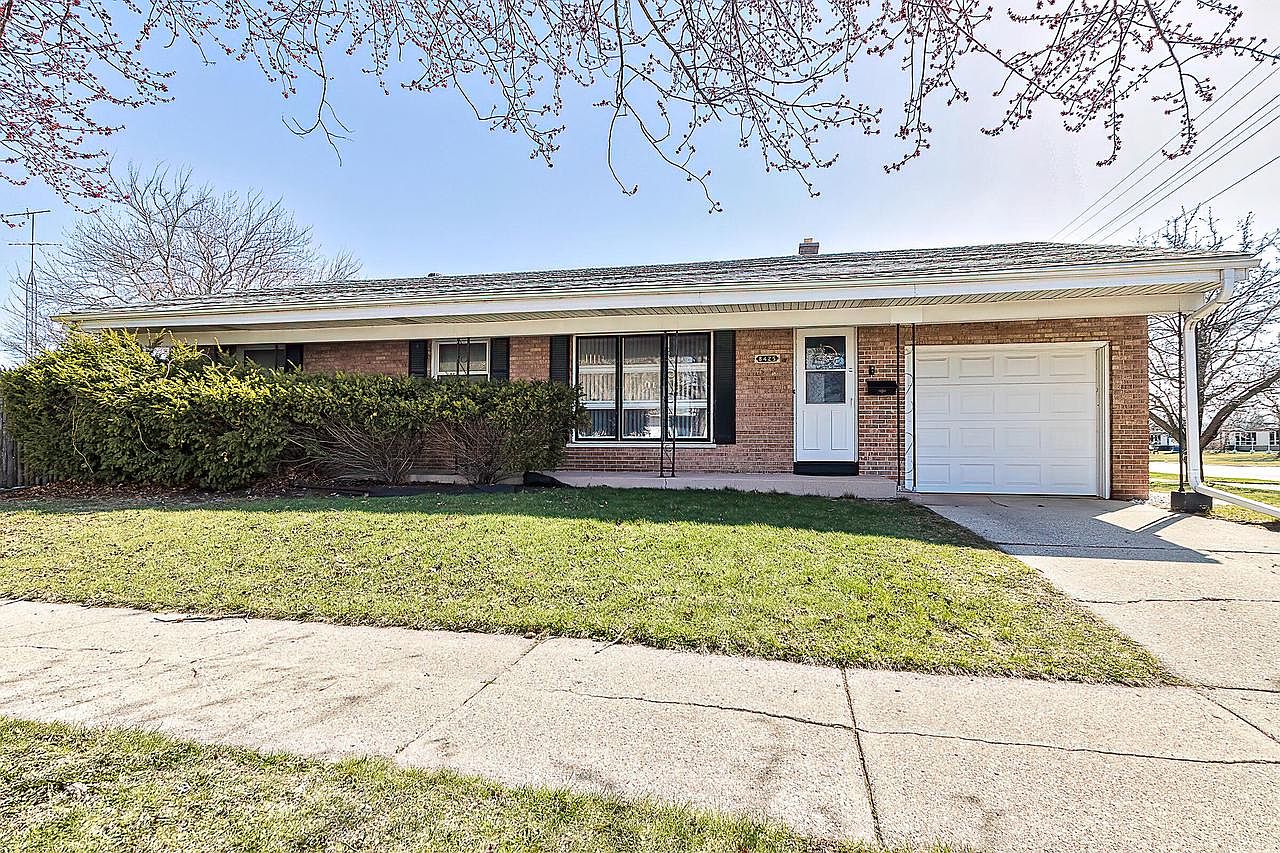 8425 25th AVENUE, Kenosha, WI 53143 | Zillow