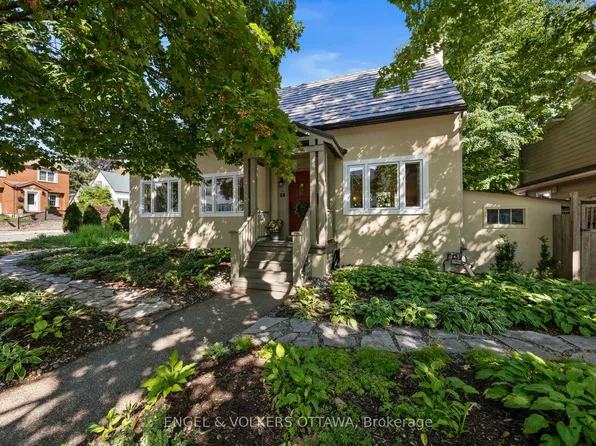 86 Ivy Cres, Ottawa, ON K1M 1X6