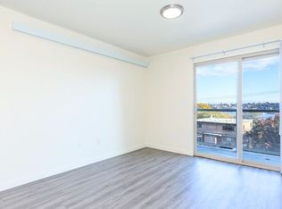 2465 Dexter Ave N APT 204, Seattle, WA 98109