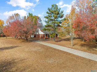 270 Dollywood Dr, Toney, AL 35773