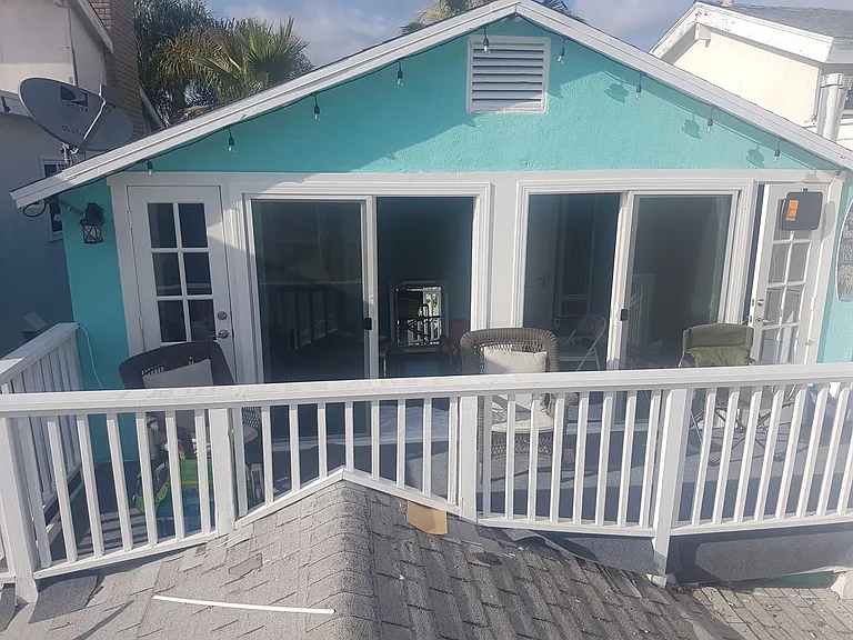915 E Balboa Blvd — Photo 13