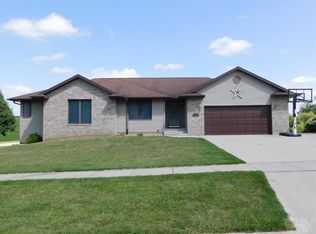 820 Wild Rose Ln, Denison, IA 51442