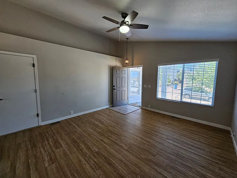 6895 Summer Grace St — Photo 4