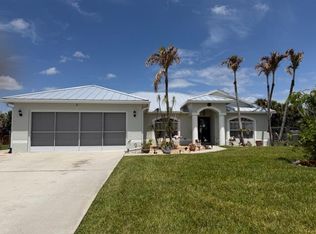 925 SW Worcester Lane SW, Port St Lucie, FL 34953