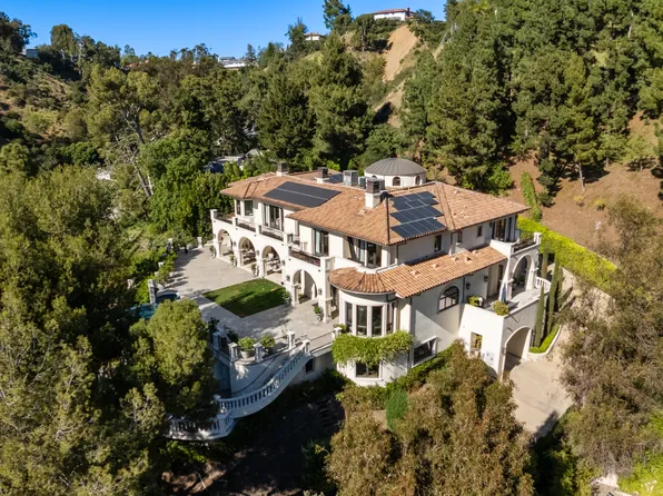 1210 Chantilly Rd, Los Angeles, CA 90077