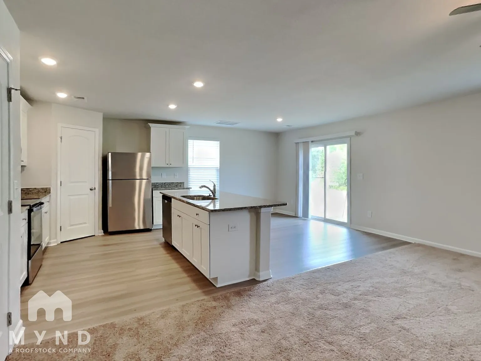 4 bed, 2.5 bath, 1800 sqft, $2,145 — Photo 4