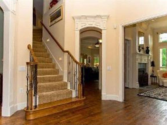 5th image of 1613 Singletree Ct
