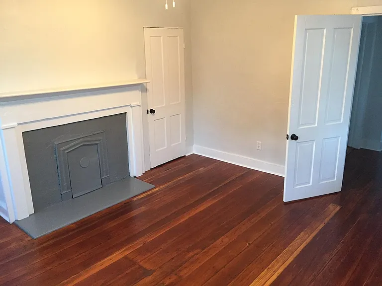 66 Ashe St #B — Photo 11