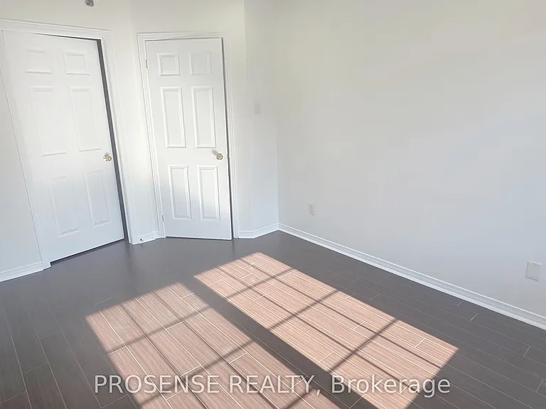 9699 Jane St #13 — Photo 24