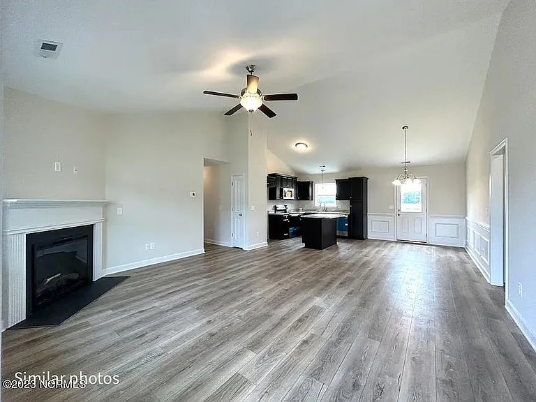 707 Alpha Ct — Photo 19