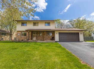 22547 S Bramble Hill Rd, Joliet, IL 60404