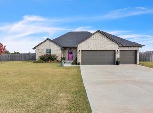 8810 Summit View Ln, Edmond, OK 73025