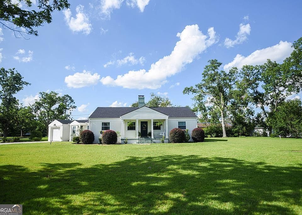 1st image of 1305 Parkway Dr