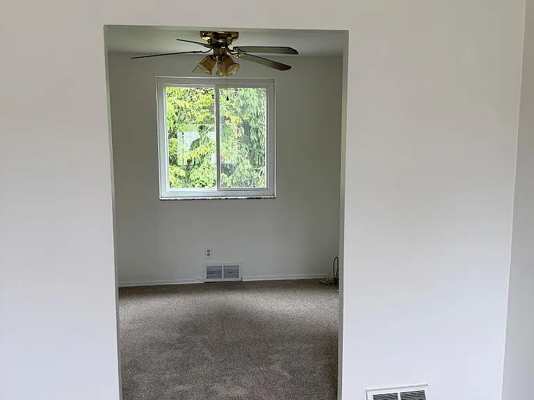 Unit Photo