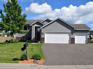 934 Aspen Ln, Montrose, MN 55363