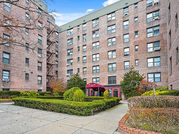 2nd image of 83-15 98th St APT 3M