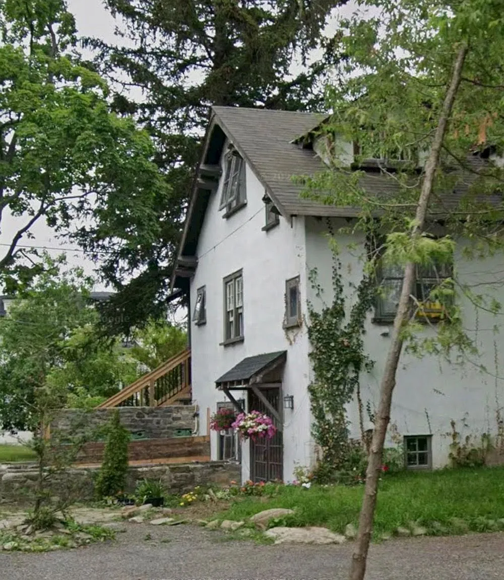 5 bed, $3,600 — Photo 2