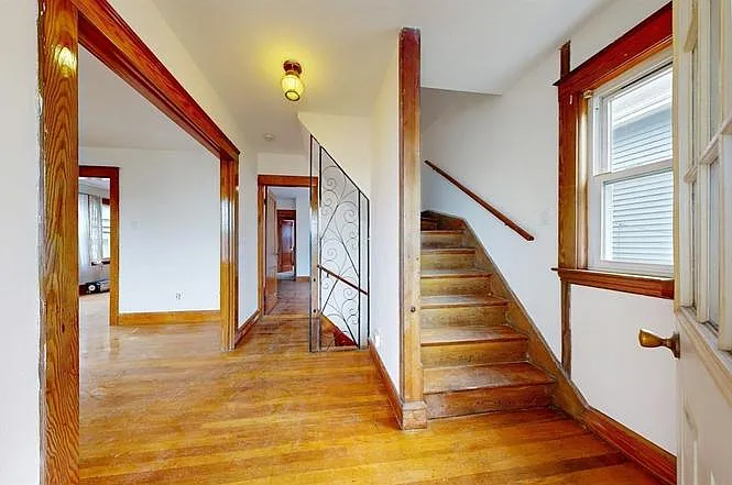11 Sterling St #11 — Photo 9