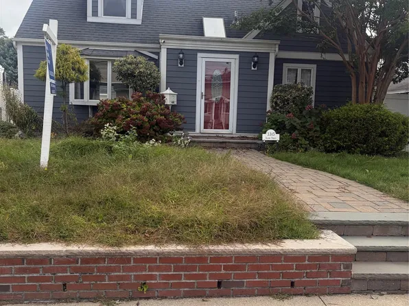 3315 2nd Street, Oceanside, NY 11572