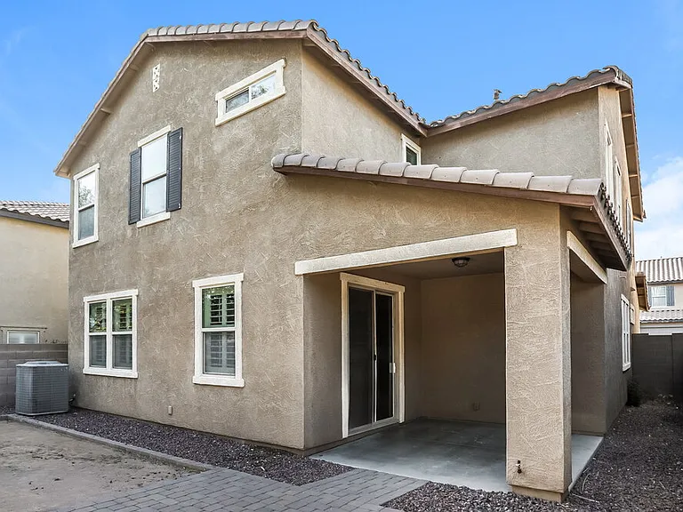 5637 E Alder Ave — Photo 17