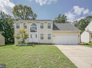 8 Celia St, Sicklerville, NJ 08081