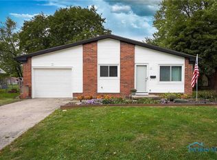 1832 Gayle Ln, Findlay, OH 45840