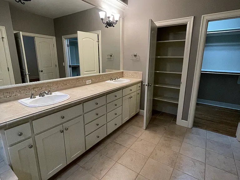 10964 NW Malia Ln — Photo 35