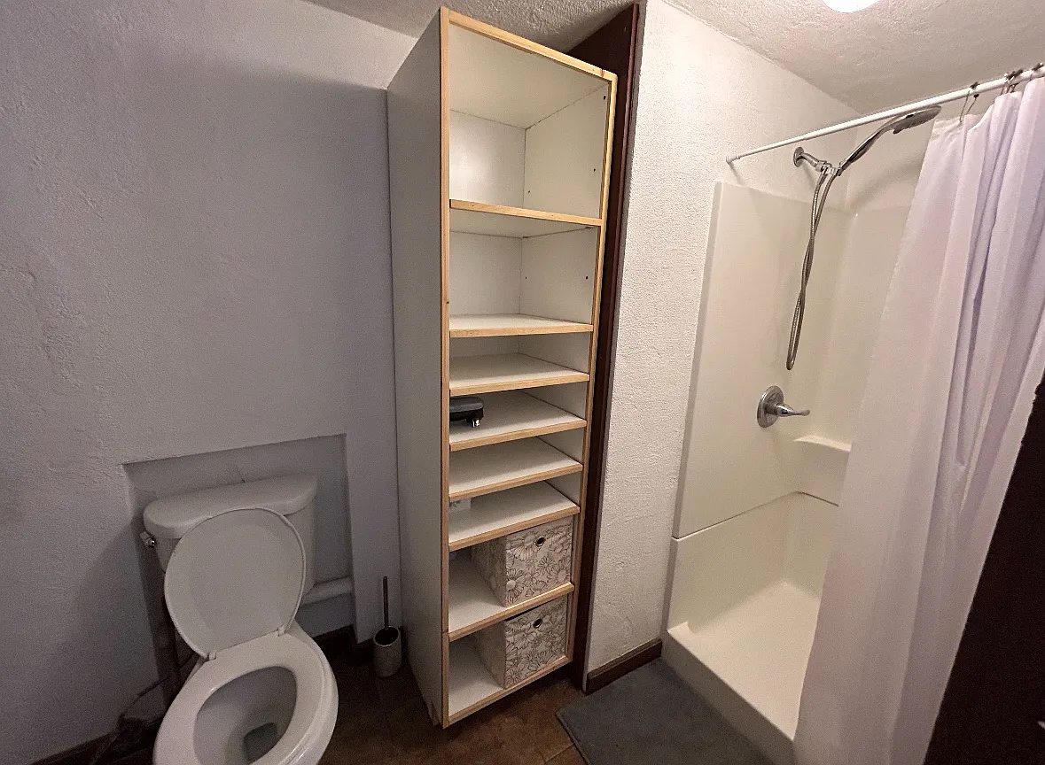 213 Chase Creek St — Photo 3