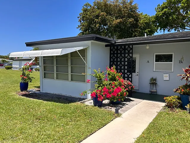 2 bed, 1295 sqft, $2,050 — Photo 2