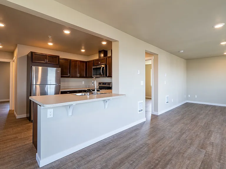519 N Forest St — Photo 6